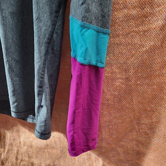 Under Armour Heat Gear Fitted Long Sleeve Tee Color Block Pink Blue Gray Medium - Picture 8 of 9